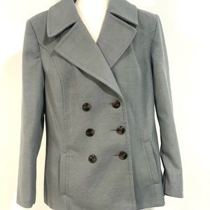 Simply styled women's coat